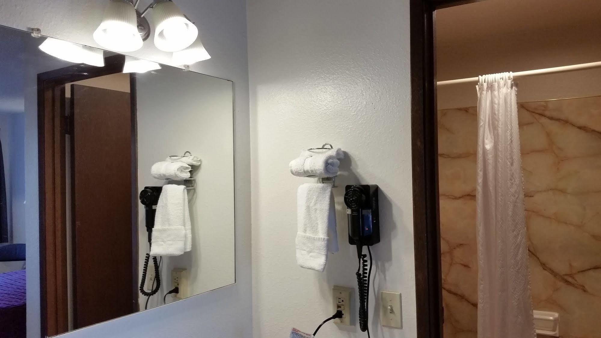 Motel Puyallup Kültér fotó
